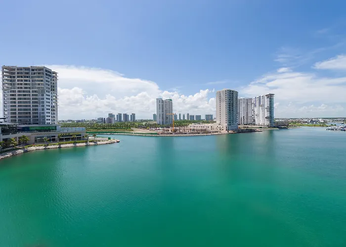 Renaissance Cancun Resort & Marina